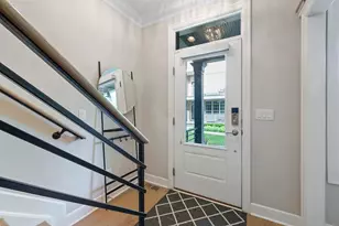 282 Neruda Ave, Columbus, OH 43215 - Photo 9