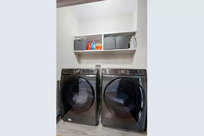 282 Neruda Avenue, Columbus, OH 43215 - Photo 45