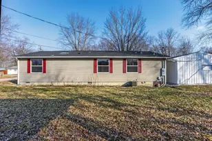 215 Barton St, Ashley, OH 43003 - Photo 35