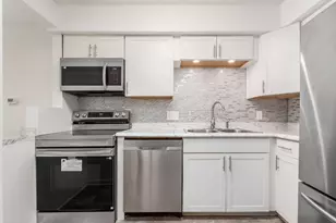 413 Shell Ct E, Columbus, OH 43213 - Photo 1