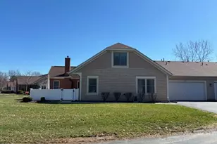 4625 Wenham Park, Columbus, OH 43230 - Photo 3