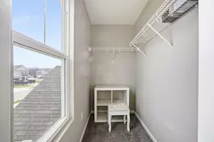 1042 Queen Bee Pl, Grove City, OH 43123 - Photo 21