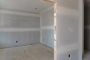 472 Creekside Dr, Commercial Point, OH 43116 - Photo 3