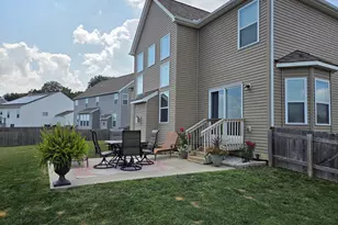 242 Mannaseh Dr W, Granville, OH 43023 - Photo 3