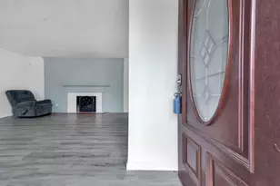 1370 Erickson Rd, Columbus, OH 43227 - Photo 3