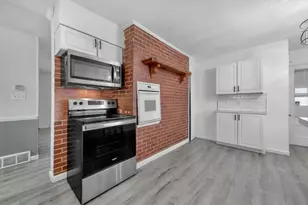 1370 Erickson Rd, Columbus, OH 43227 - Photo 9