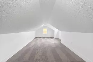 1099 Lawrence Dr, Columbus, OH 43207 - Photo 21