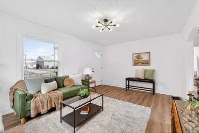 1099 Lawrence Drive, Columbus, OH 43207 - Photo 3