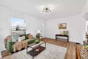 1099 Lawrence Dr, Columbus, OH 43207 - Photo 3