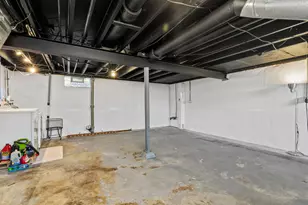 570 Wiltshire Rd, Columbus, OH 43204 - Photo 17