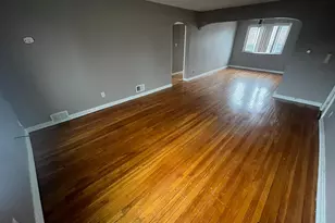 39 N Hampton Rd, Columbus, OH 43213 - Photo 3