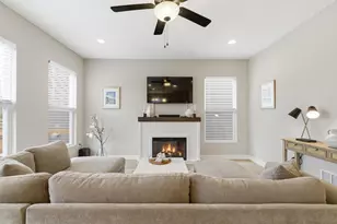 2702 Fieldwin Dr, Blacklick, OH 43004 - Photo 9