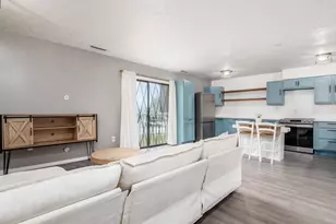 625 Country Club Dr, Newark, OH 43055 - Photo 3