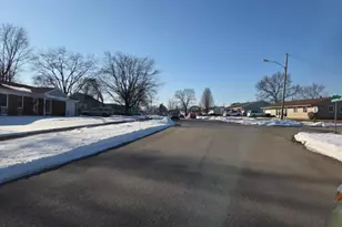 201 Dorchester Dr, Baltimore, OH 43105 - Photo 5