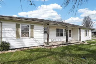 212 Green St, Williamsport, OH 43164 - Photo 1