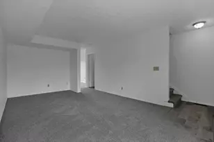 1022 Galliton Ct, Columbus, OH 43220 - Photo 13