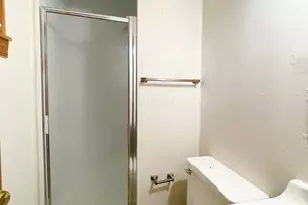 5352 Hazelwood Rd, Columbus, OH 43229 - Photo 17