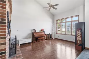 300 Wedgewood Ct, Circleville, OH 43113 - Photo 5