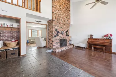 300 Wedgewood Court, Circleville, OH 43113 - Photo 3