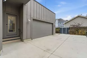 251 E 3rd Ave, Columbus, OH 43201 - Photo 61