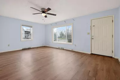 396 Pasadena Avenue, Columbus, OH 43228 - Photo 5