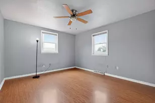 396 Pasadena Ave, Columbus, OH 43228 - Photo 11