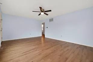 396 Pasadena Ave, Columbus, OH 43228 - Photo 7