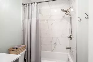 366 Parkview Dr, Columbus, OH 43202 - Photo 15