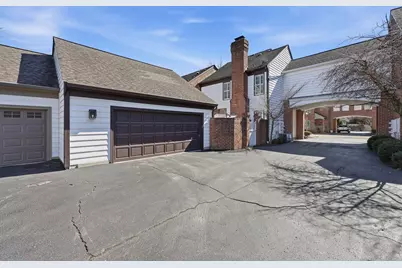 2242 Atlee Court #5, Columbus, OH 43220 - Photo 37