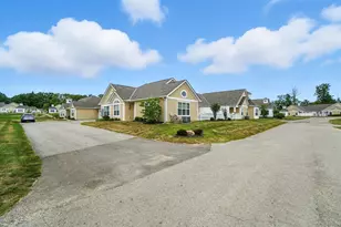 610 Newport Ln, Buckeye Lake, OH 43008 - Photo 7