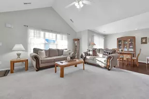 7858 Meadowlark Ln N, Reynoldsburg, OH 43068 - Photo 5