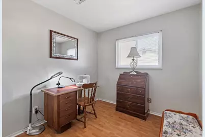 3060 Wessex Court, Columbus, OH 43232 - Photo 19