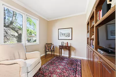 4219 Bibury Court, Columbus, OH 43221 - Photo 5