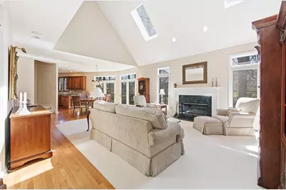 4219 Bibury Court, Columbus, OH 43221 - Photo 7