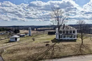 6040 Pinecrest Dr, Zanesville, OH 43701 - Photo 5