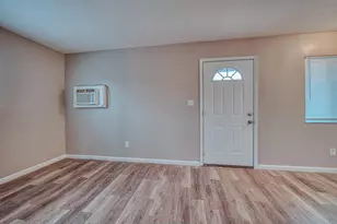 2735 Joyce Ave, Columbus, OH 43211 - Photo 5