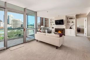 1 Miranova Pl, Columbus, OH 43215 - Photo 21