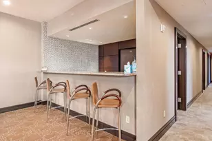 1 Miranova Pl, Columbus, OH 43215 - Photo 41