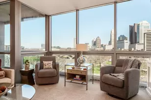 1 Miranova Pl, Columbus, OH 43215 - Photo 13