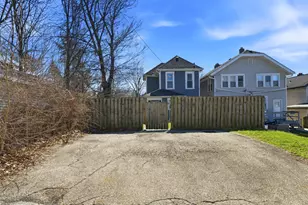 210 E Blake Ave, Columbus, OH 43202 - Photo 5