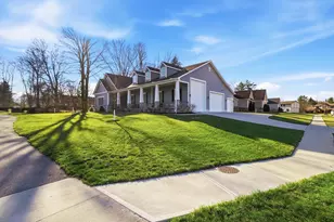 124 Mainsail Dr, Westerville, OH 43081 - Photo 3