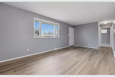 1642 Marina Drive, Columbus, OH 43219 - Photo 5