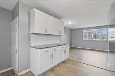 1642 Marina Drive, Columbus, OH 43219 - Photo 15