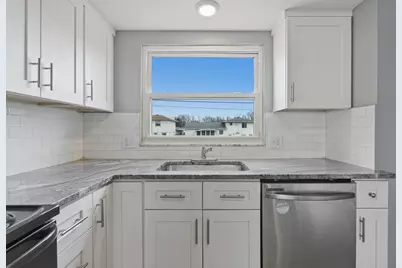 1642 Marina Drive, Columbus, OH 43219 - Photo 19