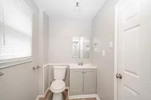 2864 E 10th Ave, Columbus, OH 43219 - Photo 3