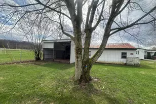 915 Charles St, Logan, OH 43138 - Photo 5