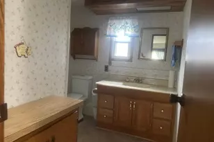 915 Charles St, Logan, OH 43138 - Photo 13