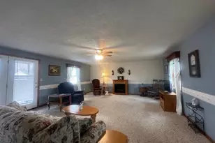 915 Charles St, Logan, OH 43138 - Photo 9