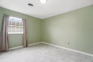 2054 Jermain Dr, Columbus, OH 43219 - Photo 21