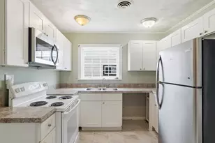 2054 Jermain Dr, Columbus, OH 43219 - Photo 13